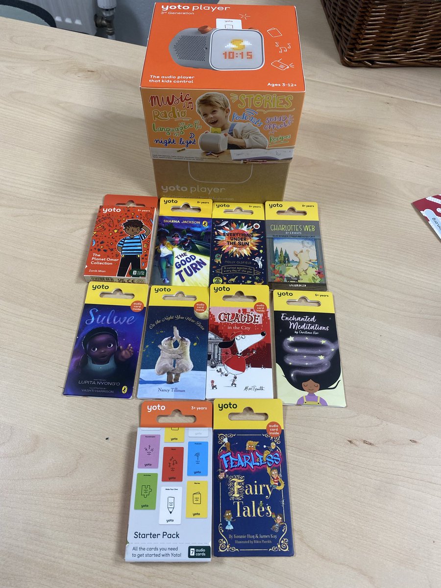 PrimaryFerham's tweet image. Look what arrived this week!!!@Literacy_Trust #LibrariesforPrimaries Thank you so much!! @jmatschools