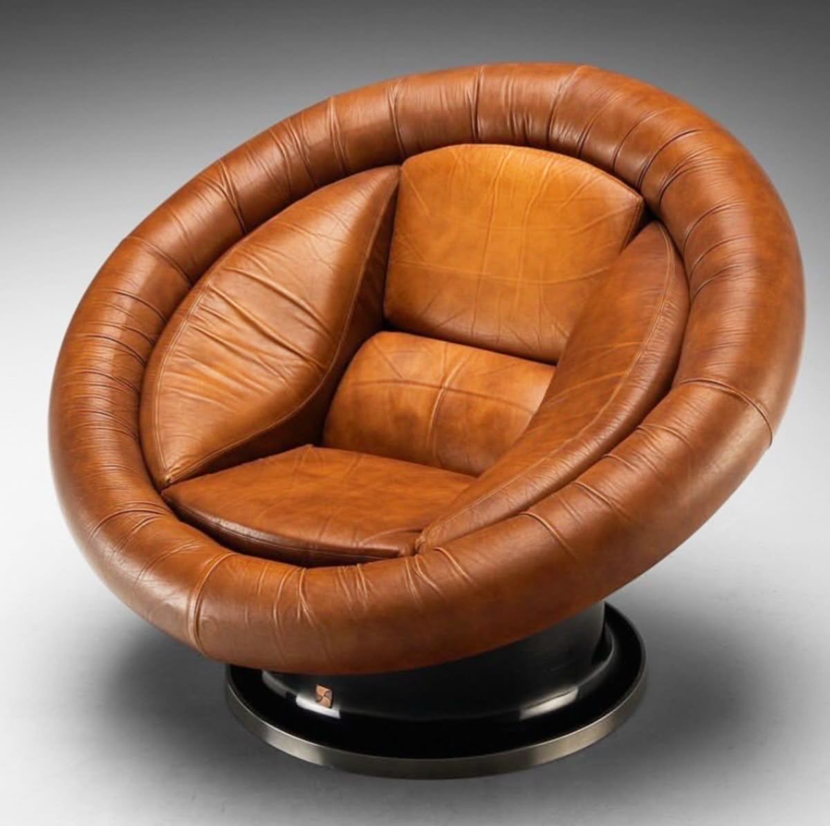 luusssso's tweet photo. Start with the Brazilan modernist movement and thank me later https://t.co/gWt1qKcouO
