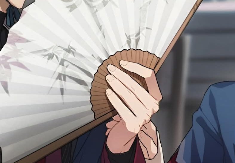 LOOK AT HIS HAND, SO CUTE MY BABY