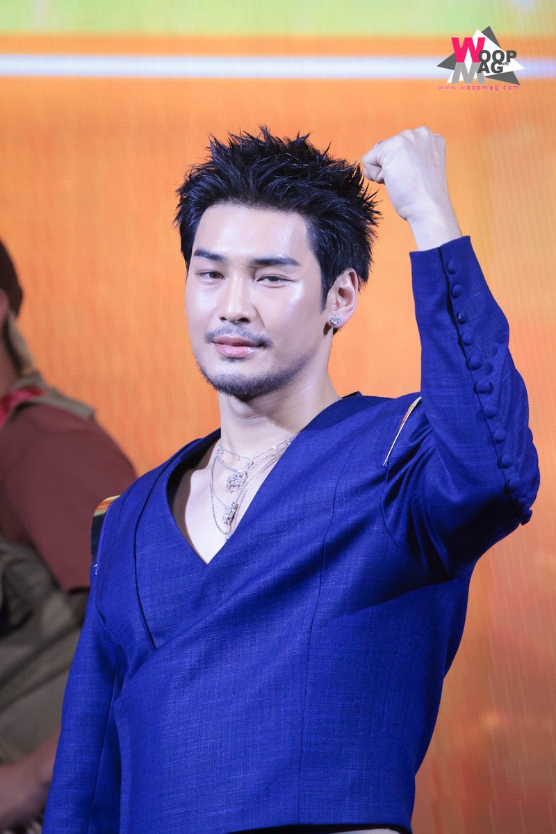 “อาโป ณัฐวิญญ์” ร่วมงานฉลองครบรอบ 36 ปี “𝗞𝗜𝗡𝗚 𝗣𝗢𝗪𝗘𝗥 𝟯𝟲𝘁𝗵 𝗔𝗡𝗡𝗜𝗩𝗘𝗥𝗦𝗔𝗥𝗬 𝗗𝗘𝗟𝗜𝗚𝗛𝗧𝗦 &amp; 𝗦𝗨𝗥𝗣𝗥𝗜𝗦𝗘𝗦” ✨

36TH KING POWER X APO
#POWERPASSxAPONattawin 
#ApoNattawin #POWERPASS
#36thAnniversaryDelightsAndSurprises
#KingPower #SurpriseOfTheYear