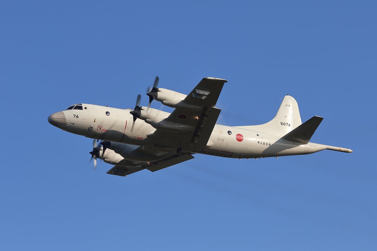 nbm_n_nori's tweet image. 「P-3C 76」(5076) 朝時間の任務へのくるくるベイパー離陸場面    2025.10.17                                                                    
#八戸航空基地 
#p3c 
#RJSH