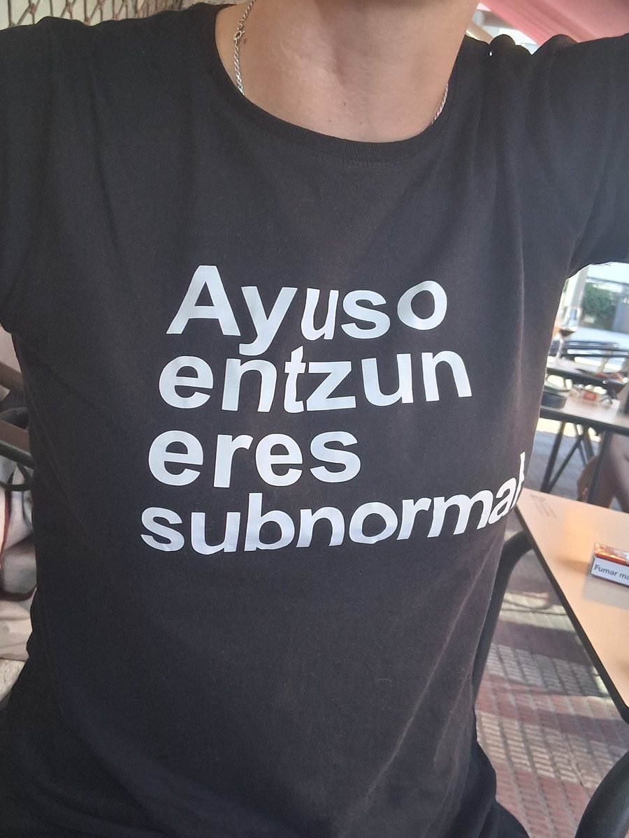 ¡Hola! SoyLa nieta de Maria y acabo de llegar a X. Quiero seguir a gente y crear muy buen rollo en esta pff jajajjajajja

Algunas cosas sobre mí: Soy (y a ti que te importa ) de Mamariga,  antifascista , más afilada que una navaja Muela, con más genio que Aladín.
¿Nos seguimos?