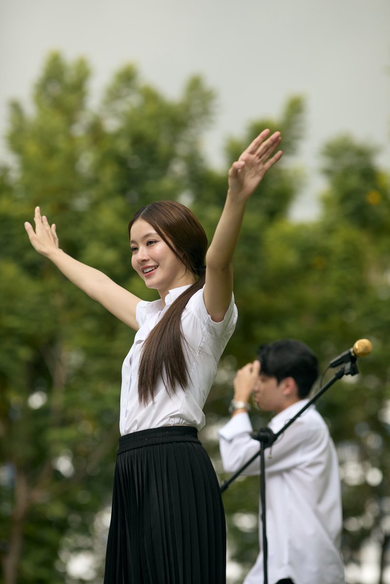 หน้าตาดีมาก ถอดแบบออกมาคล้ายอุนยายสมัยสาวๆสุดๆ

FILL NAMTAN TO MY HEART 
#FillMyHeart_KRISTmv 
#NamtanTipnaree 
<a href="/NamtanTipnaree/">Namtan.Tipnaree</a>