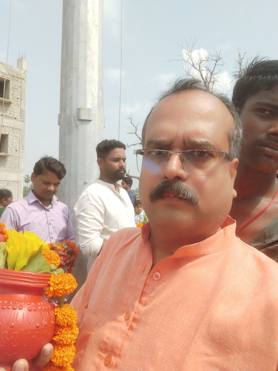 kumarharesh's tweet image. #Modiji u #Disappointed us greatly. From the #RedFort to the #BJPheadquarters &amp;amp; #Varanasi u openly declared, &quot;I want millions of the #youth to join #politics. I want to end #dynastyPolitics .&quot; The #BJP &amp;amp; its allies #Sold #Tickts in the #BiharAssembly. #Sheohar #BiharElection2025