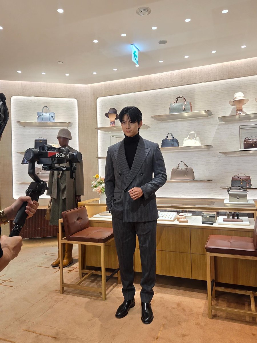 [IG taecyeonokay]

Thank you for the experience at @.Loropiana TAIPEI 101! See you again!

#LoroPiana #LoroPianaFW25