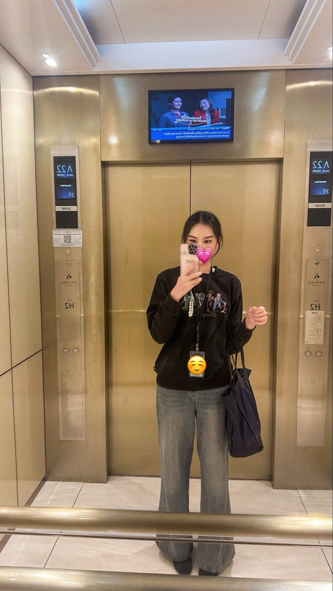 punechu09's tweet image. กดเสื้อช่วงแฟลชเซลฉ่ำ เทศกาลแอสโตรมาก จากสาวออฟฟิศไซเรนมาเป็นสาวสเวตเตอร์55 ละเสื้อคุณภาพดีอ่า น้องไบ๊อย่าเลิกทำขายนะคับ #Astrostuff