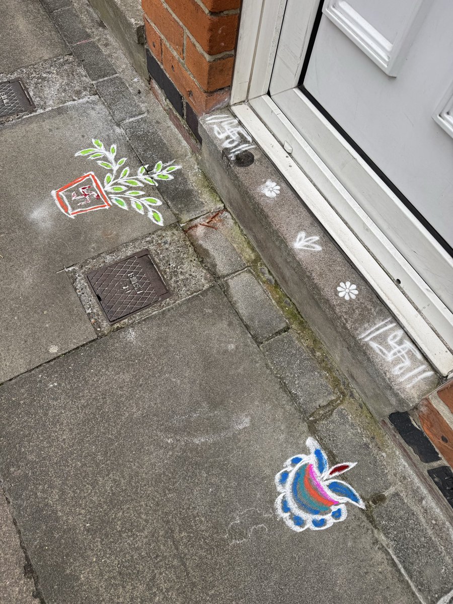 On my lunchtime walk, I noticed beautiful Rangoli patterns ahead of the Diwali celebrations!

<a href="/AbbeyMead_TMET/">Abbey Mead Primary Academy</a>