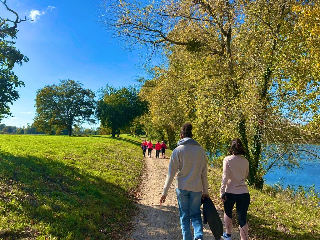 EDFSaintLaurent's tweet image. À la centrale de Saint-Laurent, la solidarité est toujours au rendez-vous 🎀
Une trentaine de salariés a marché ensemble pour soutenir #OctobreRose 🩷
Une belle mobilisation pour affirmer notre engagement dans la lutte contre la maladie.