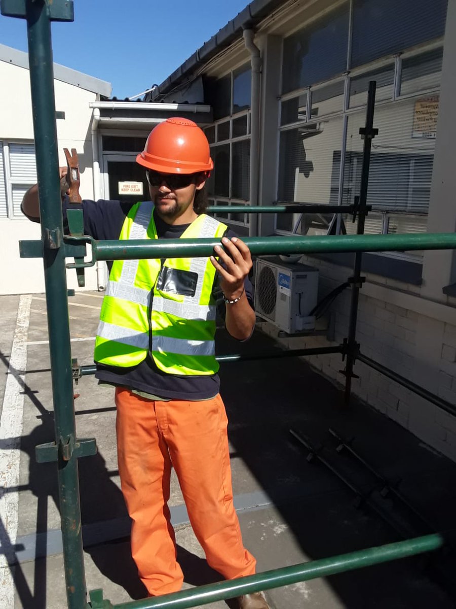 0861EMCARE's tweet image. 🏗️ Scaffolding Erector Training – Cape Town 🦺
Learners at our Cape Town branch gained hands-on skills in safely erecting, inspecting &amp;amp; dismantling scaffolding. 💪👉 Book: zurl.co/EmZrH
#EMCARE #ScaffoldingTraining #CapeTown #SafetyFirst