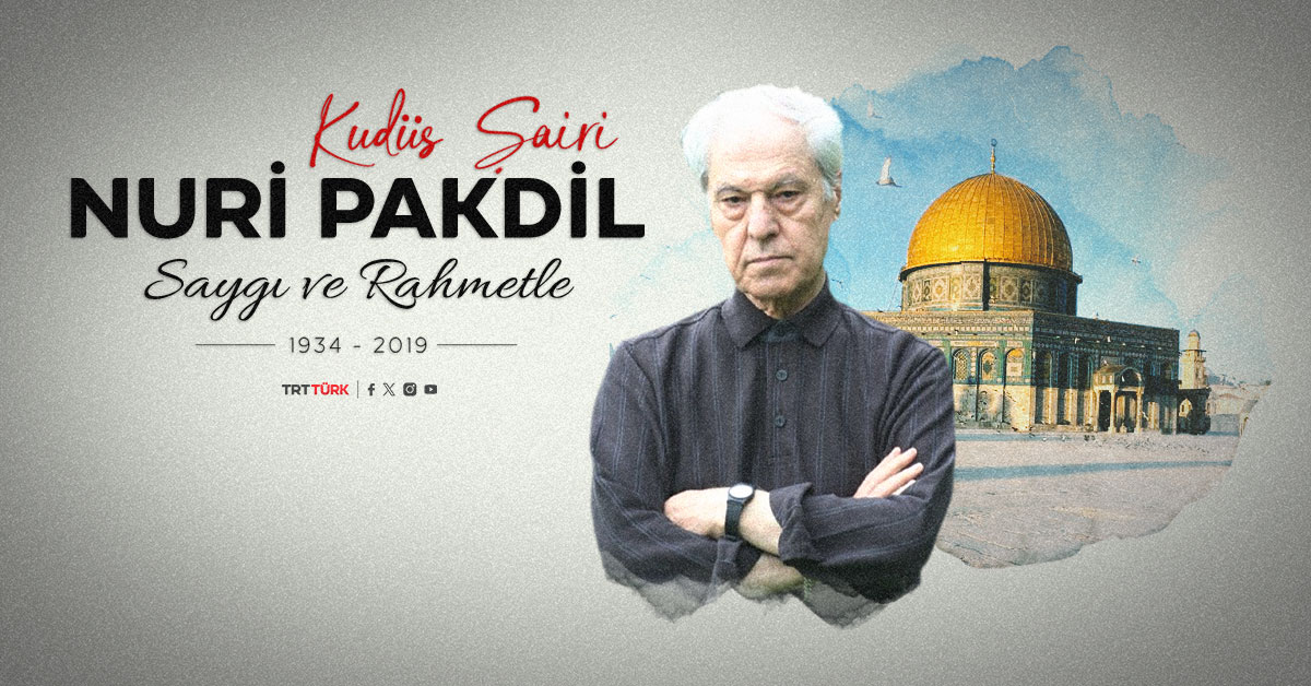 "Gel, anne ol.
Çünkü anne
Bir çocuktan bir Kudüs yapar.
Adam baba olunca
İçinde bir Kudüs canlanır.
Yürü kardeşim
Ayaklarına bir Kudüs gücü gelsin."🖋️

"Kudüs Şairi" #NuriPakdil'i saygıyla ve rahmetle anıyoruz.