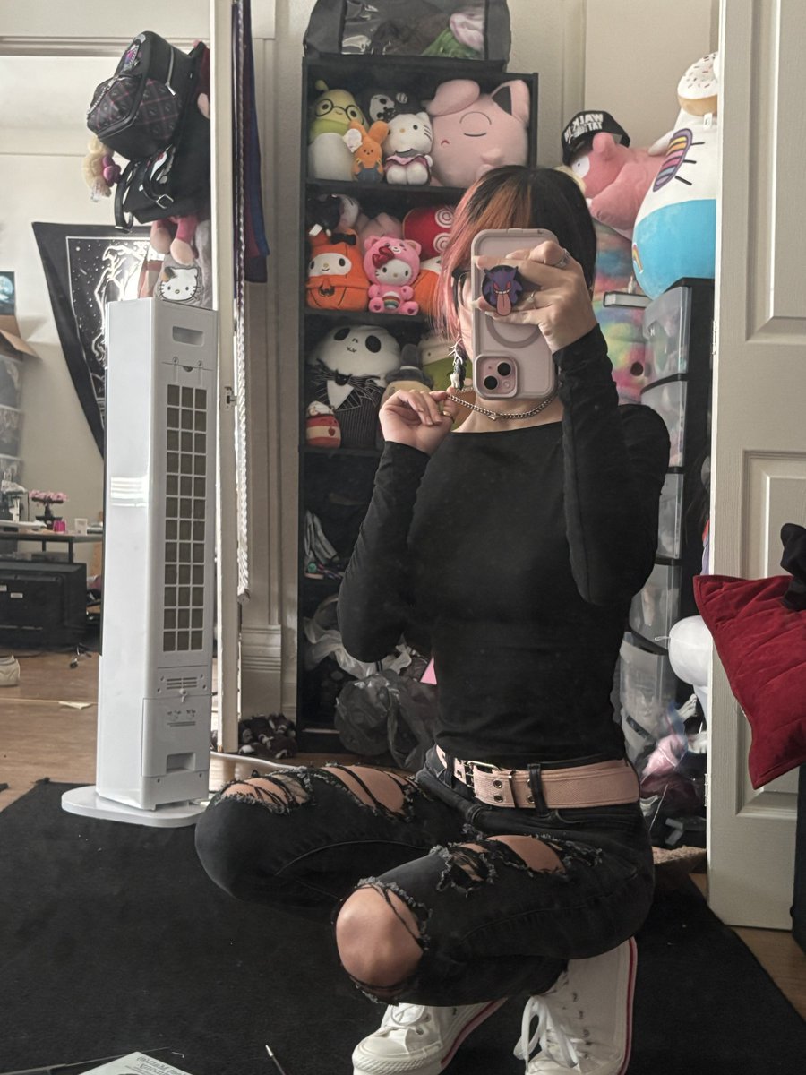 heard we’re cancelling short petite women once again and i just wanna say fuck off royally