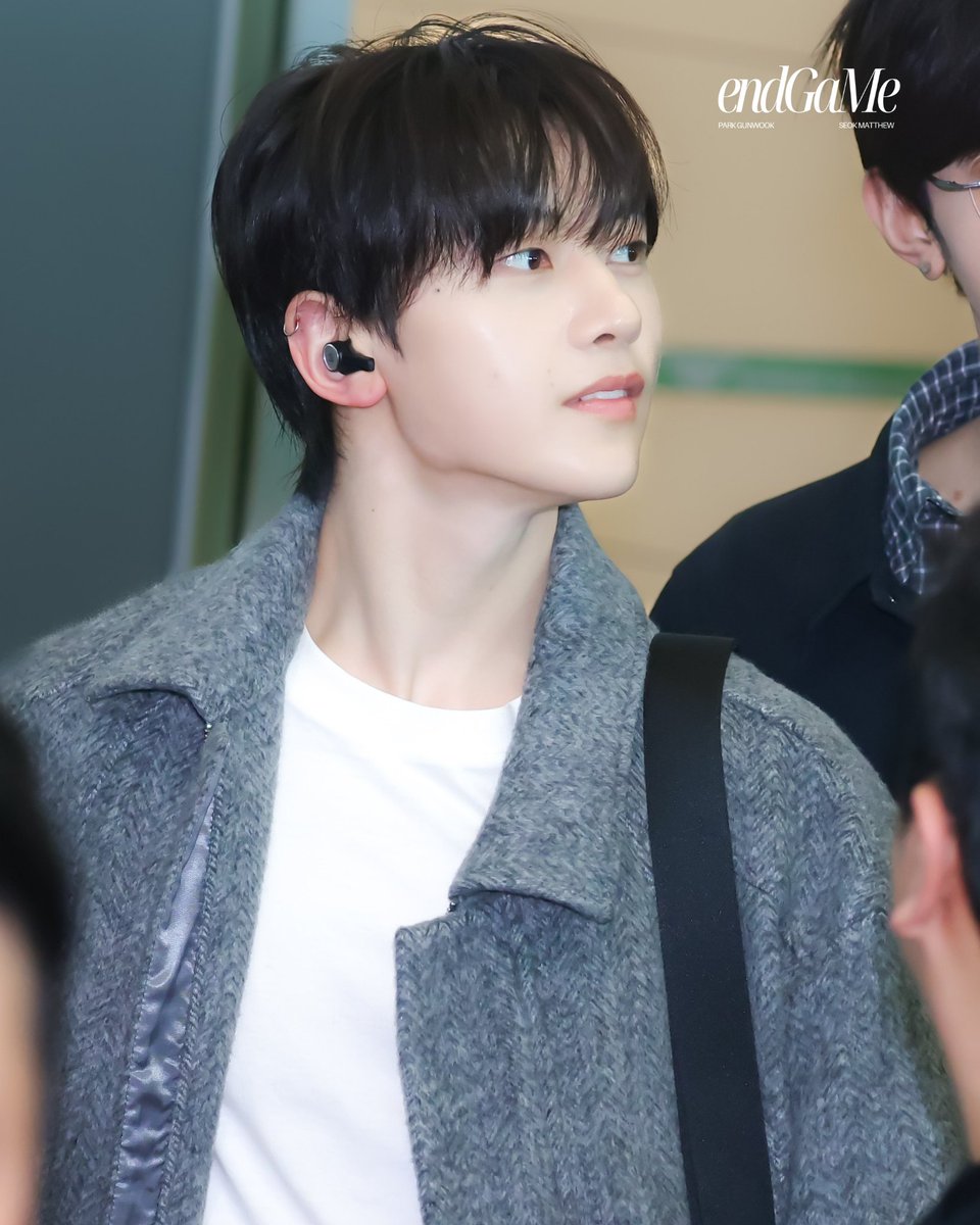 ENDGAME52's tweet image. 251017 ICN 🛫

#박건욱 #석매튜  #PARKGUNWOOK #SEOKMATTHEW #パクゴヌク #ソクマシュー #ZEROBASEONE #제로베이스원 #ZB1