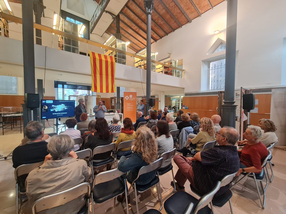 Ahir vaig portar a terme l'activitat "Entre notes i neurones" a la biblioteca central de Reus.

Pròxima activitat: Escola-institució Montserrat i EMM de Salou.