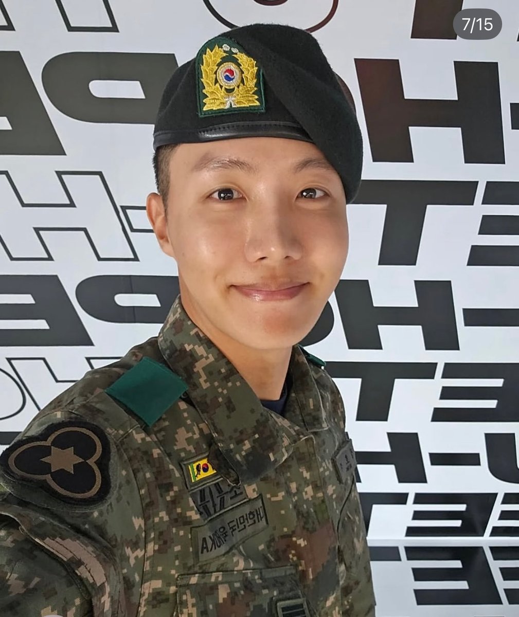 branca2oi's tweet photo. #JHOPE #BTS #HOSEOK #jhope https://t.co/i8s9VSzaX0