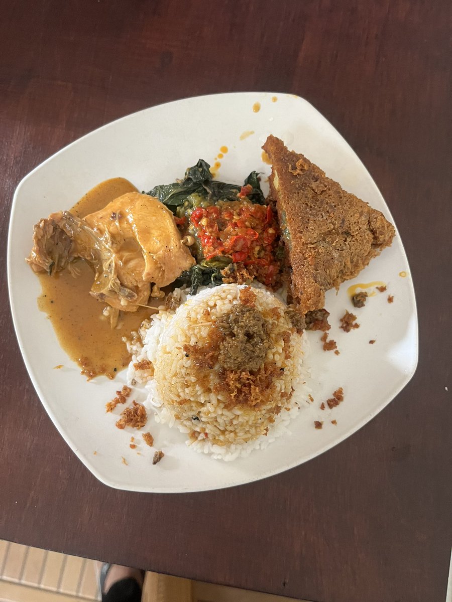 Selamat hari keceriaan dan kebahagiaan.

Cerdas bangsaku, maju bangsaku.