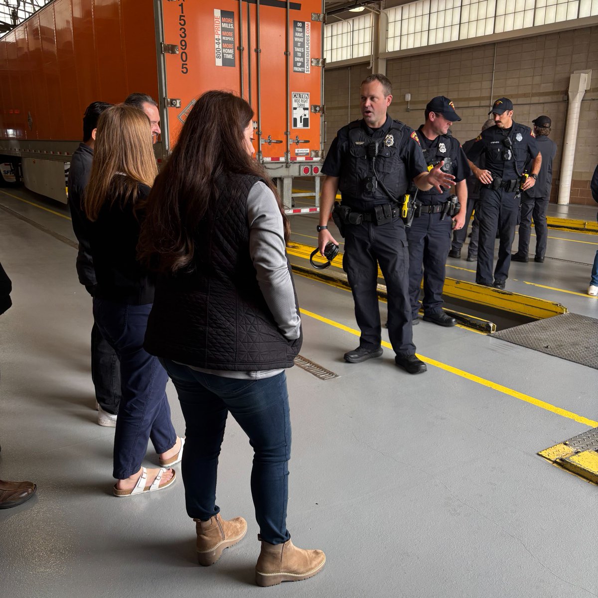 wistrux's tweet photo. We had a great time at the Kenosha weigh station for our SWEF visit! 🚛 Got a behind-the-scenes look at inspections and saw the K-9 units in action. #WITrucking #SWEF #TruckSafety https://t.co/qOlC0hWFjT