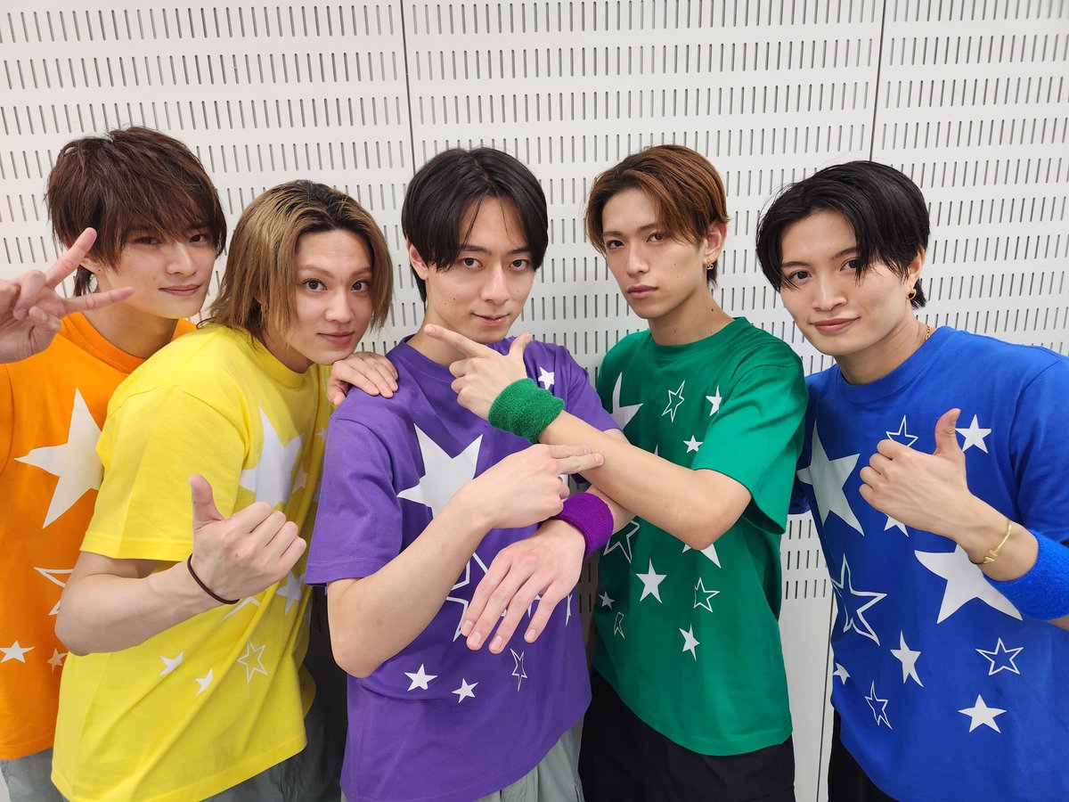 bachistar_ex5's tweet photo. 明日夕方4時から放送の
#バチバチSTAR 🌟

初回は #ACEes で
バチバチ平常心ダンスバトル🕺⚡️　
お見逃しなく！

#ジュニア 
#浮所飛貴 #作間龍斗 #佐藤龍我
#那須雄登 #深田竜生
#柴田英嗣 #屋良朝幸 
#岡野すこやか #弘中綾香 https://t.co/Xc1Sai2ocs