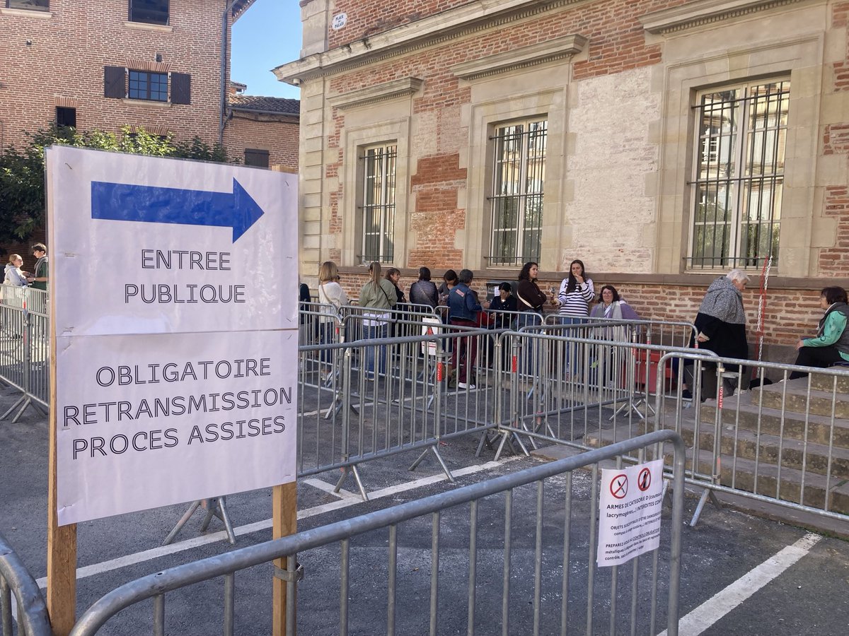 Bientôt cinq heures de délibéré et toujours pas de signe d’un prochain verdict au procès de Cédric Jubillar. Peu d’affluence du public devant le palais de justice d’Albi. Suivez ce dernier jour d’audience en direct sur ⁦<a href="/Midilibre/">Midi Libre</a>⁩ #jubillar