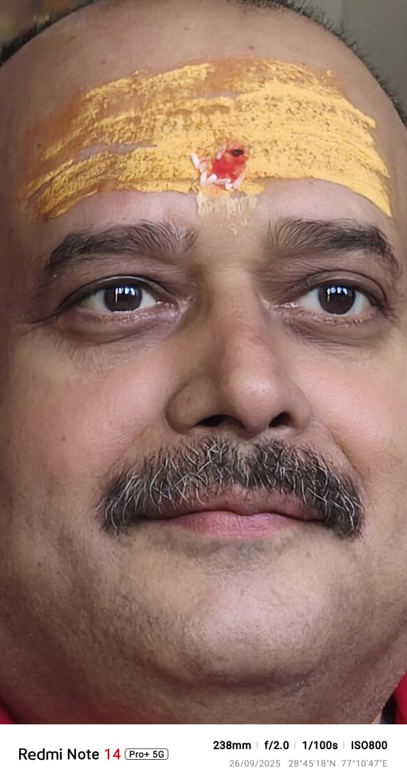 HareshK04248354's tweet image. मैं #हरेशकुमार बहुत साधारण परिवार से हूं। पिताजी शिक्षक थे।मैं पत्रकार हूं।#लालू के #जंगलराज के दौरान बिहार छोड़ना पड़ा था। #मोदीजी के कारण #राजनीति में एक उम्मीद जगी थी,वो उम्मीद भी टूट गई।#नेतागीरी पूरी तरह से धंधा बना दिया गया है।#शिवहर से हरेशकुमार। #BiharElection2025 #Bihar