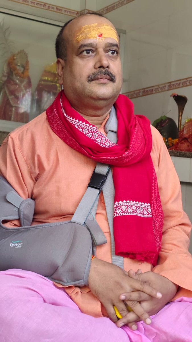 HareshK04248354's tweet image. मैं #हरेशकुमार बहुत साधारण परिवार से हूं। पिताजी शिक्षक थे।मैं पत्रकार हूं।#लालू के #जंगलराज के दौरान बिहार छोड़ना पड़ा था। #मोदीजी के कारण #राजनीति में एक उम्मीद जगी थी,वो उम्मीद भी टूट गई।#नेतागीरी पूरी तरह से धंधा बना दिया गया है।#शिवहर से हरेशकुमार। #BiharElection2025 #Bihar