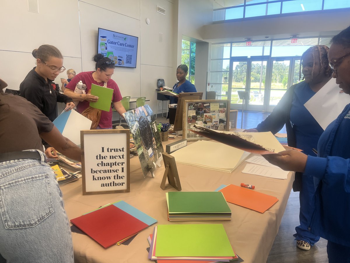 NTCCgators's tweet photo. 🌟 NTCC Student Government Association: Making Waves! 🎉 Our SGA has been active with events like Success Week and Gators Give Back! 💚💙 Celebrate our commitment to community and student success! #NTCCGators #StudentGovernment #SuccessWeek #GatorsGiveBack #BuildingFutures https://t.co/CFnH4z5h92