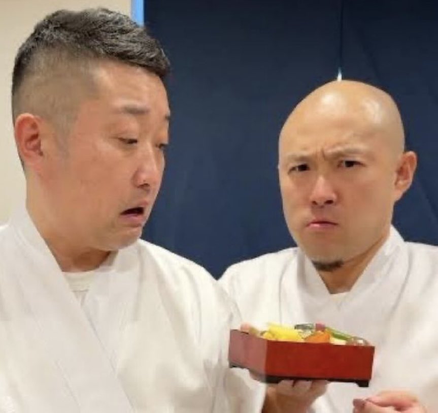 【お客さんの食べちゃってるとかじゃなくて普通に無能】

お前それ器ちがうじゃん