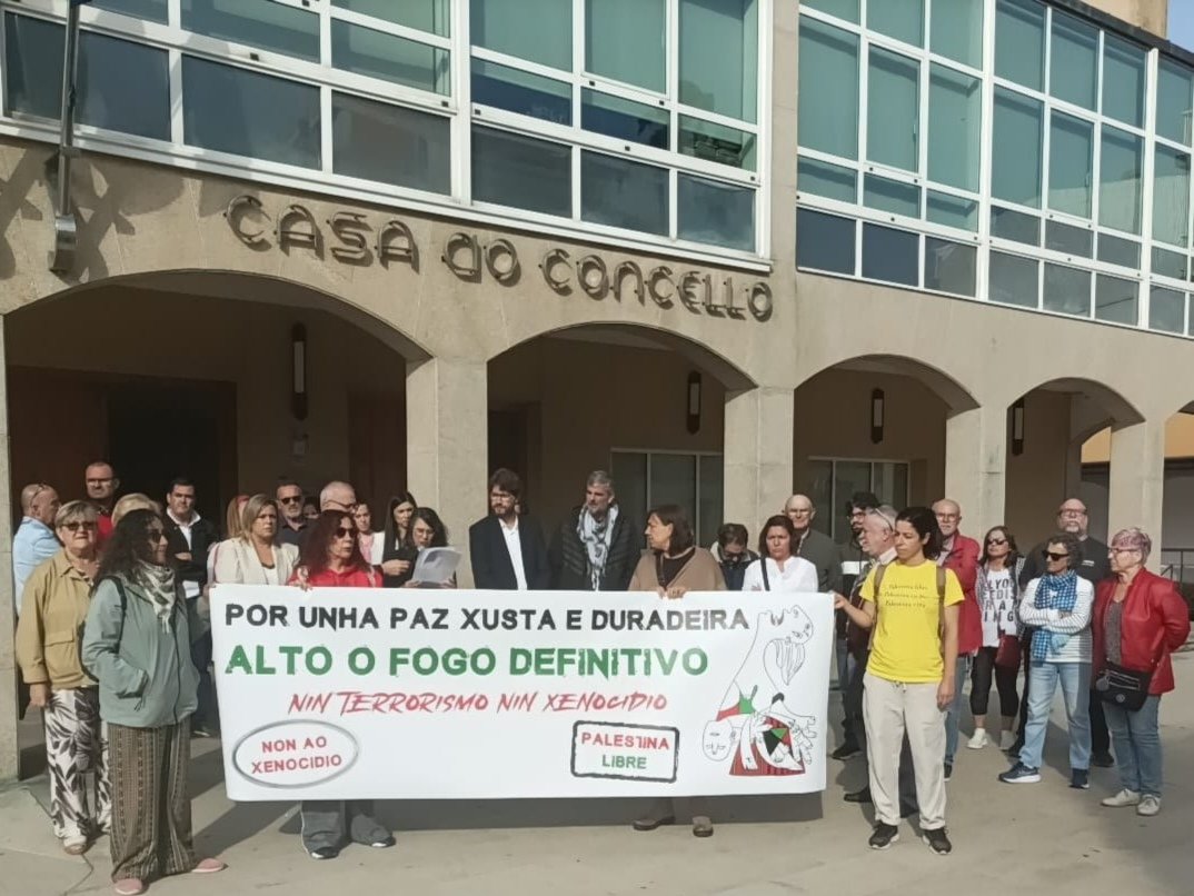 Pedindo unha paz xusta e duradera para o pobo Palestino. Grazas a Silvia Penide polo seu compromiso e darlle voz a tantas persoas de ben.