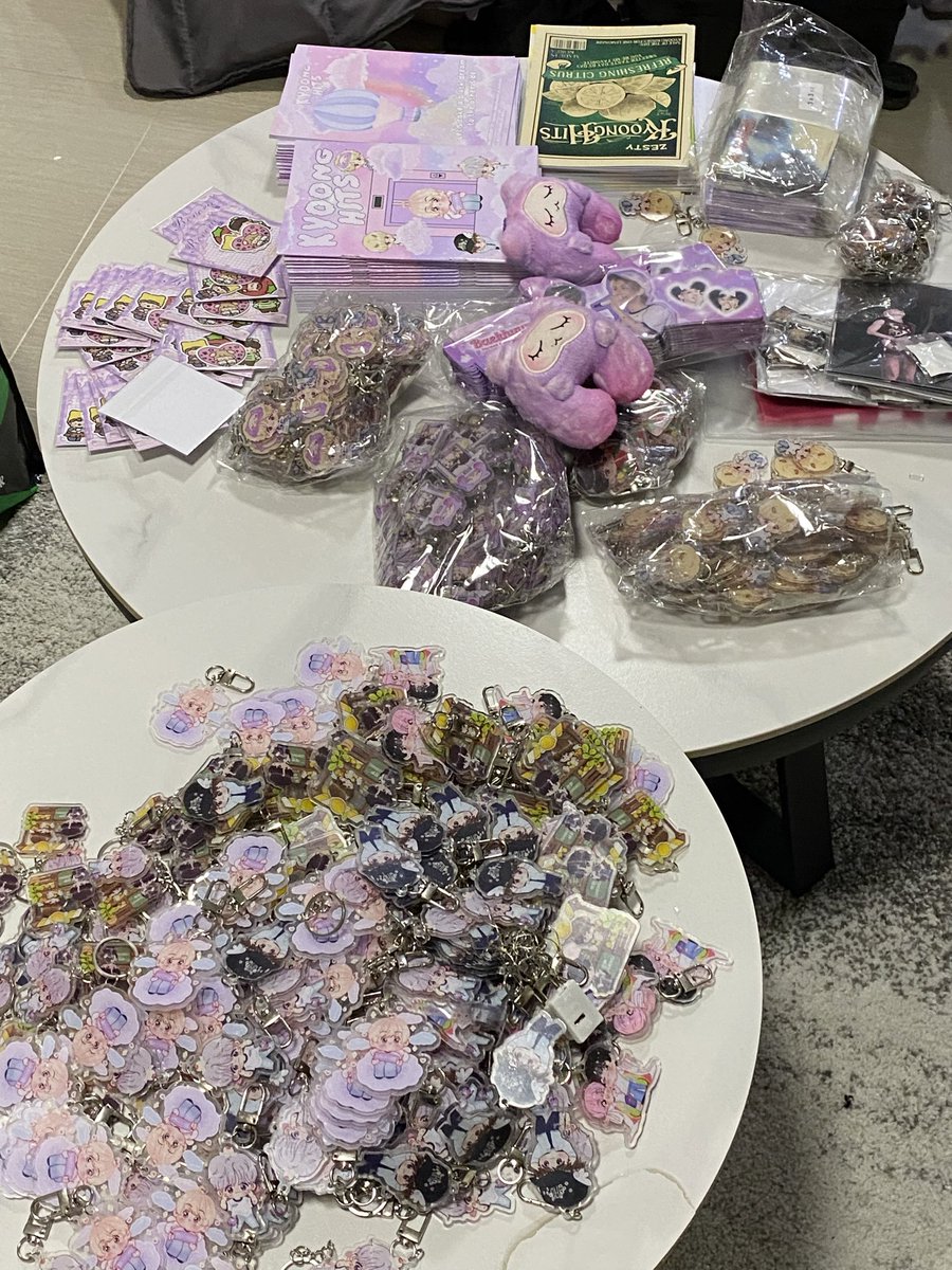 _baeknob's tweet photo. very shenzhen sorting center ang atake https://t.co/Ihr8ivK7Iq