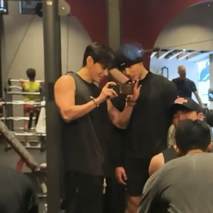 NightVeilt's tweet photo. this taekook!!!!!!bruhhhh😭😭😭😭 https://t.co/t5QSubTfux