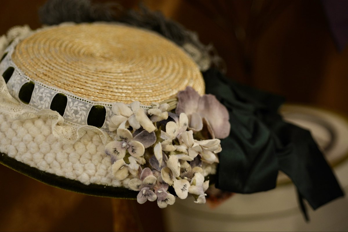 愛らしくてロマンティックなBelle des pouoee様のヘッドドレス。
アンティーク素材やオリジナルの布花を組み合わせた手の込んだお品たち＊

ケイト・グリーナウェイへのオマージュ
　　〜ヴィクトリアンの少女たち〜

会期:2025.10.18(土)-10.25(土)
時間:13:00-19:00
場所:東青梅salon de SERAPHIM