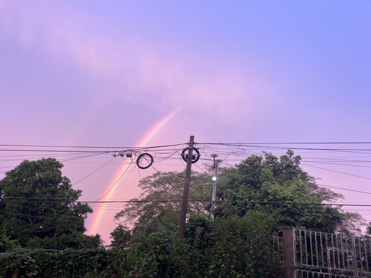 joeyjavaisgr8's tweet image. Early morning rainbow at Chicuinaco