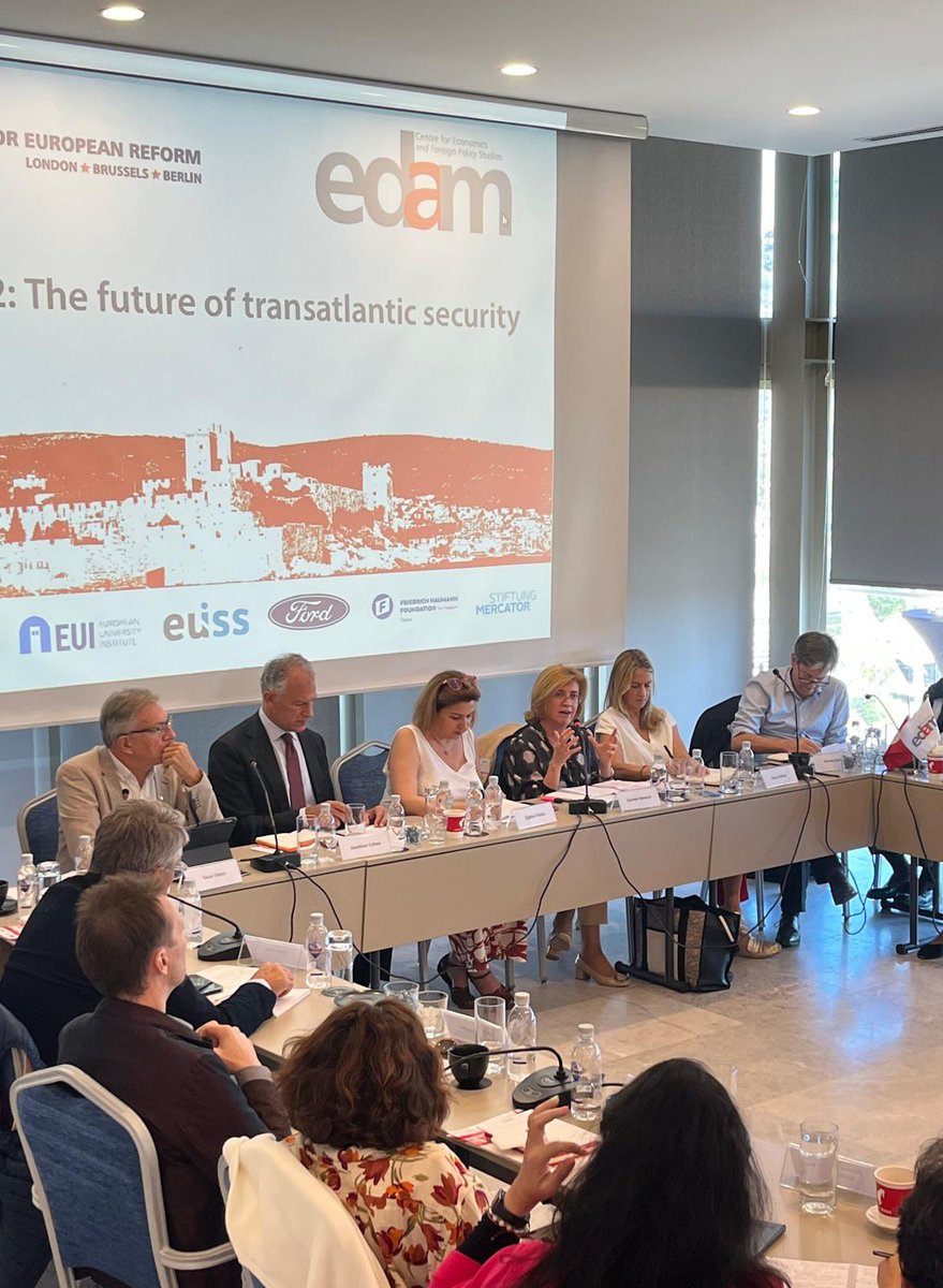 CER_EU's tweet photo. Our next panel at #TheBodrumRT considered “The future of transatlantic security” with @RosaBalfour, Jonathan Cohen @RUSI_org, @sbeverts, @TacanILDEM &amp; @NATORomeroC, chaired by @cigdemustun @EdamOrg https://t.co/RV4XSORAna
