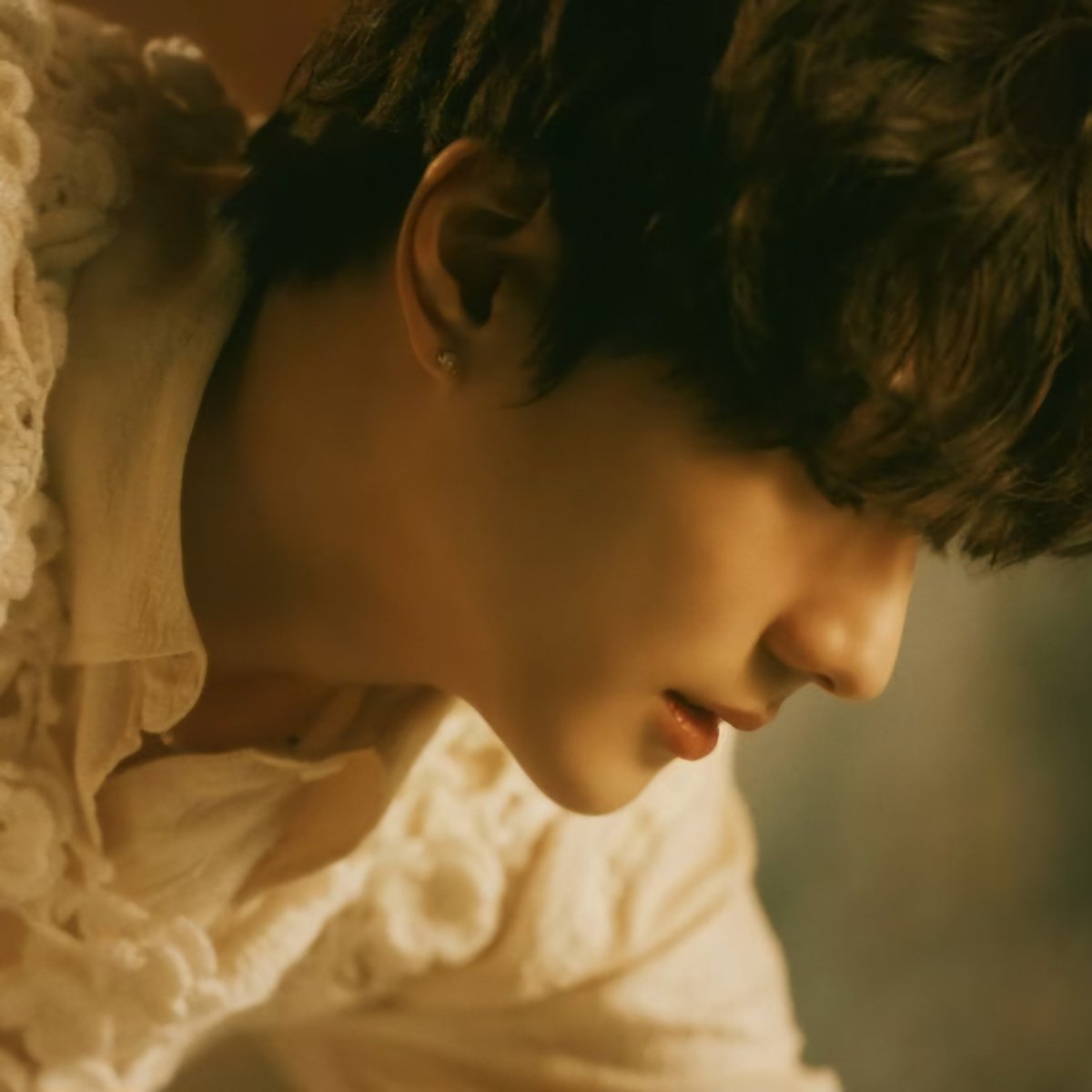 sunoolatry's tweet image. the fate of juliet
— a sunwon au

two star-crossed lovers meet, fall in love at first sight, and star in one of the most famous tragedies ever written. this is a story that all of us know and love. including julien (sn), who wakes up one day to find out he's now playing as one of…