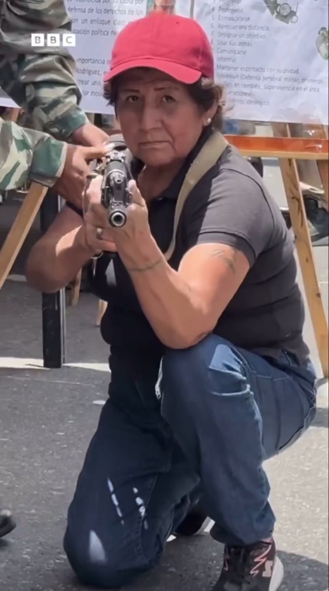 Tiembla, DonalTrán.