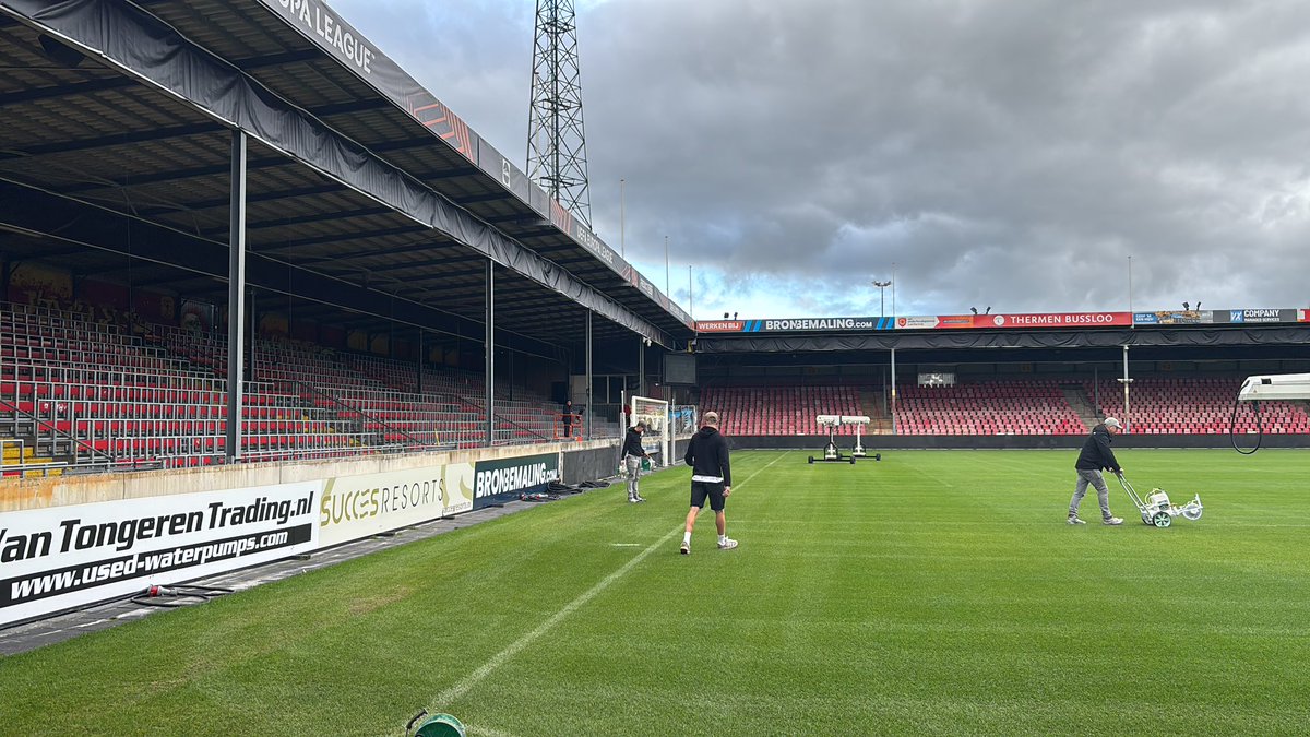 Victor Edvardsen stond van de week op het trainingsveld, maar is er morgen tegen PSV nog niet bij. Richonell Margaret was gisteren terug van zijn interlandverplichtingen en zit morgen gewoon bij de selectie. #psvgae