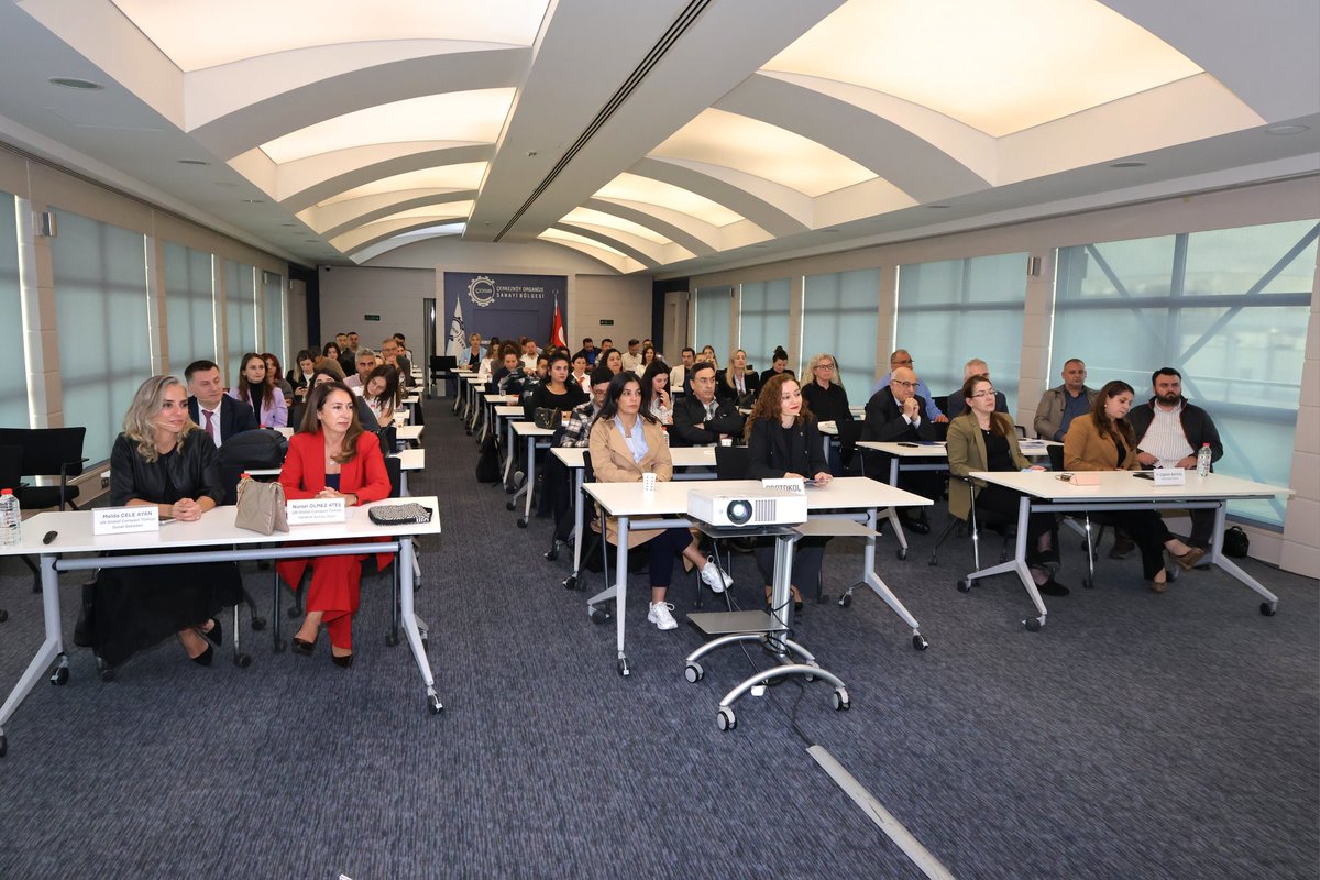 CerkezkoyOsb's tweet image. UN Global Compact Türkiye&apos;nin düzenlediği &quot;İş Dünyasının Sürdürülebilirlik Yolculuğu&quot; etkinliği, Çerkezköy Organize Sanayi Bölgesi’nde (ÇOSB) iş dünyası temsilcilerini bir araya getirdi.
#ÇOSB #UNGlobalCompact #ÇerkezköyOSB