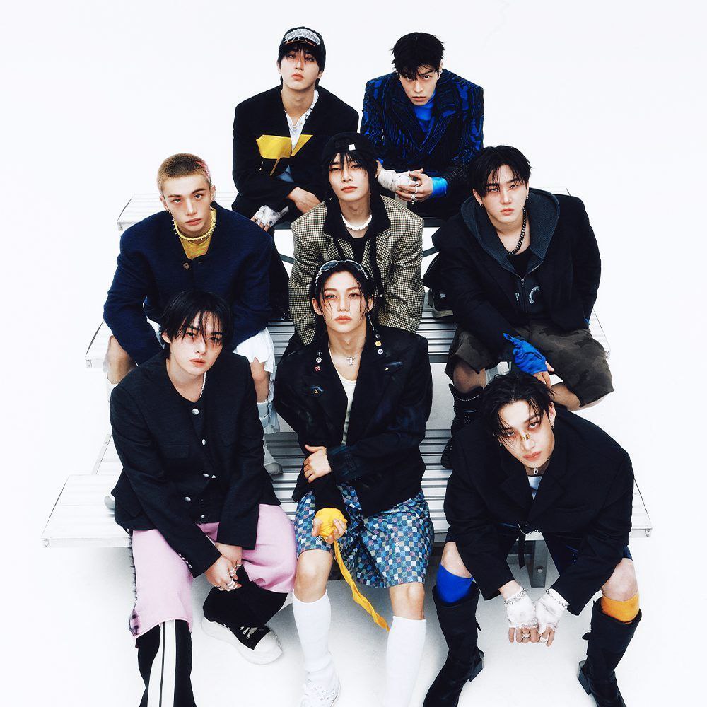 SKZoneEs's tweet photo. Hola stay's!! Nuestros Kids están nominados en varias categorías para los MAMA Awards 2025: 

🏆Artist of the Year (Daesang)
🏆Album of the Year "KARMA" (Daesang)
🏆Best Male Group
🏆Fans' Choice Male

Es importante seguir haciendo stream al álbum Karma! LET'S GO STAY'S 💪🫶 https://t.co/PntjagtjSP