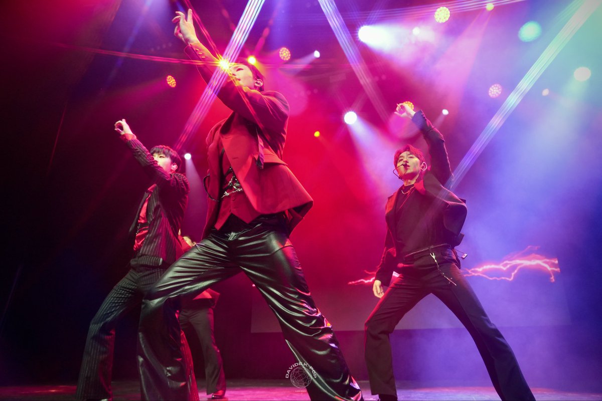 DavideKpop's tweet photo. The wait for @SF9official's return to London is officially OVER! 🇬🇧✨
Read the full review from their sensational 'LOVE DAWN, LIVE FANTASY #5' stop at Indigo at The O2.

📖 https://t.co/txukjBmzpj

#SF9 #에스에프나인 #SF9inEUROPE #SF9inLONDON #FANTASY

@StudioPAVEurope @FNC_ENT https://t.co/gA2ETlsfsN