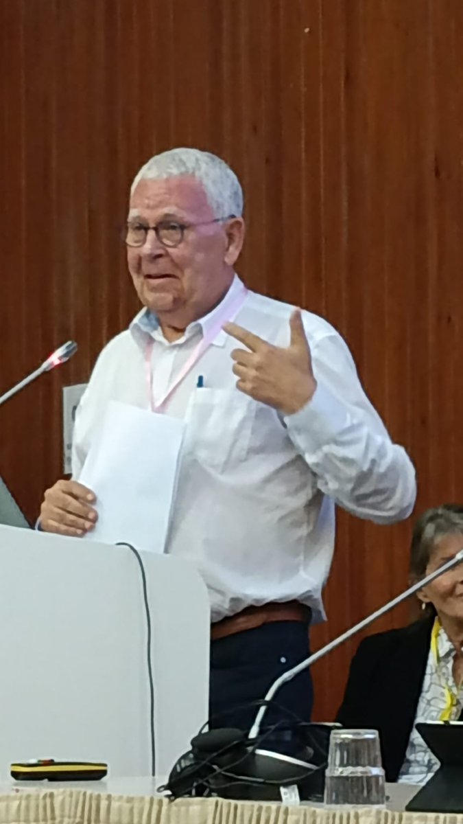 Teresa Amat tweet media