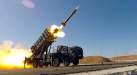 El Gobierno para contentar a Trump reconoce que se ha gastado 2.230 millones en comprarle misiles Patriot que ya se han quedado obsoletos, han resultado inútiles ante los misiles hipersónicos de Rusia e Irán ¿Cuantas listas de espera se podrían eliminar en la sanidad con 2.230 m?