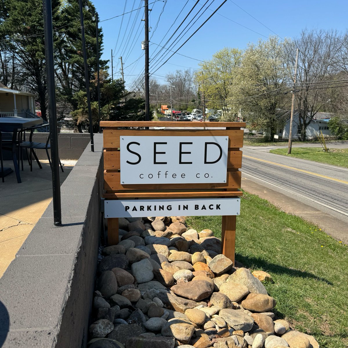 GCKnoxville's tweet image. From storefronts to events, we create custom signage that turns heads and tells your story. Bold, professional, and built to last...

#customsignage #brandingthatworks #graphiccreations #printwithpurpose #visualimpact #signsthatpop