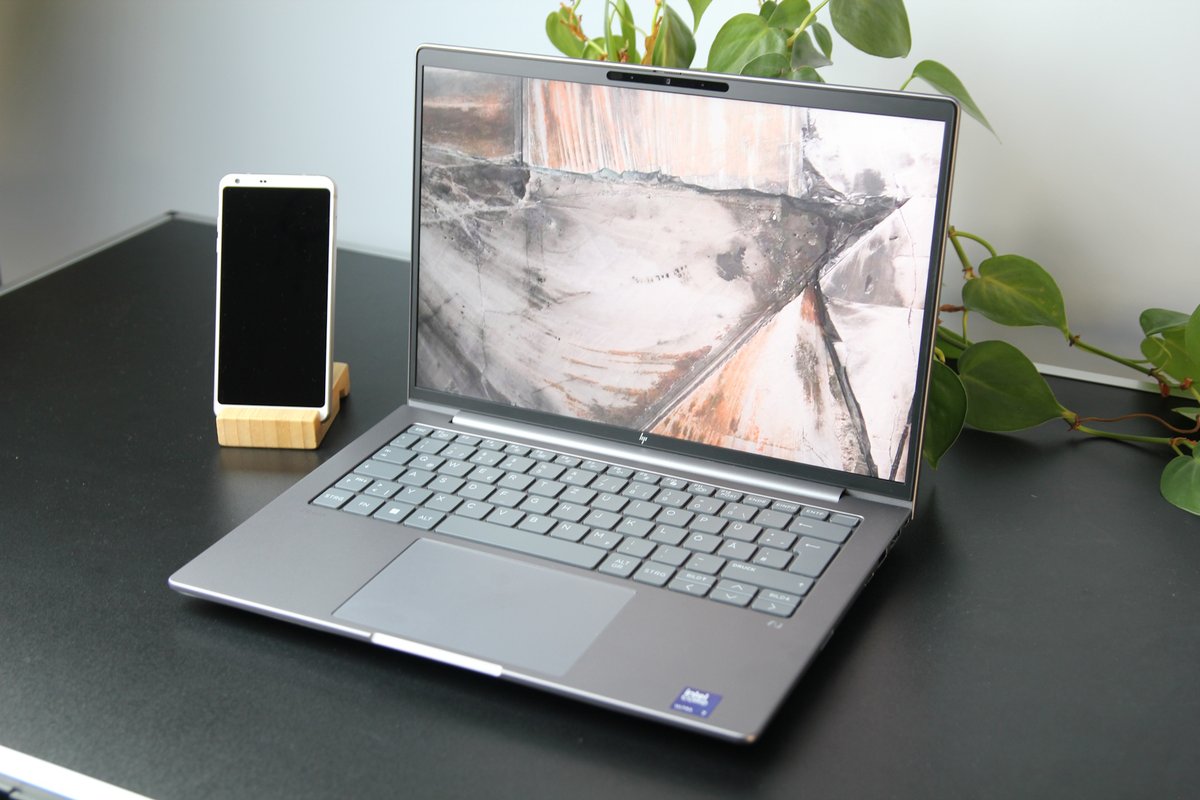notebookcheck's tweet image. 14 Zoll Workstation mit kleiner Profi-RTX - HP ZBook 8 G1i 14 im Laptop-Test dlvr.it/TNkZCh #LaptopTest #Workstation #HPZBook #Nvidia #ProfiGrafik