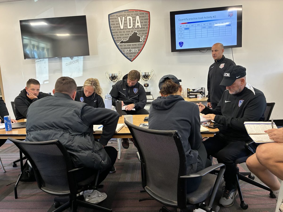 vysatd's tweet image. Excellent engagement at the periodization coaching clinic for VSA. Thanks for having us. ⁦@vayouthsoccer⁩ ⁦@pabzshaw⁩ ⁦@SoccerVSA⁩