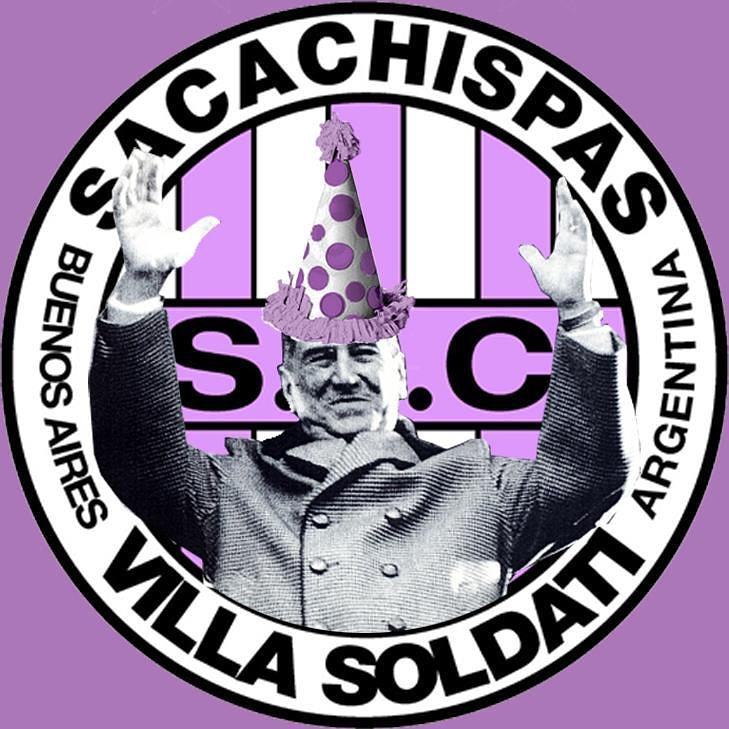77 años de pasión 💜

De un grupo de pibes que jugaban a la pelota en la calle y participaron de los torneos Evita a este club que todos amamos.
Feliz cumple Saca 🎂 17/10/48