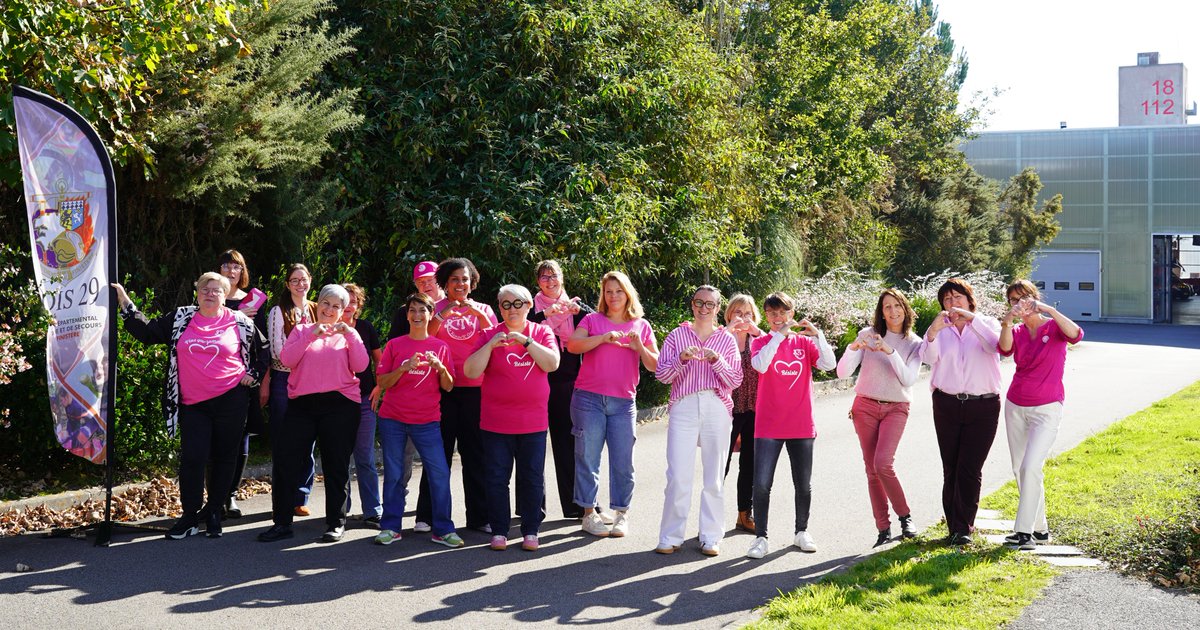 𝟭𝟴/𝟭𝟬 : 𝗧𝗼𝘂𝘀 𝗺𝗼𝗯𝗶𝗹𝗶𝘀𝗲́𝘀 𝗽𝗼𝘂𝗿 𝗹𝗮 𝗷𝗼𝘂𝗿𝗻𝗲́𝗲 𝗺𝗼𝗻𝗱𝗶𝗮𝗹𝗲 𝗱𝘂 𝗰𝗮𝗻𝗰𝗲𝗿 𝗱𝘂 𝘀𝗲𝗶𝗻!
Les personnels du SDIS 29, ce sont munis de leur vêtement et accessoire rose pour mettre à l’honneur cette cause.
🎗️Prenez soin de vous, faites-vous dépister.