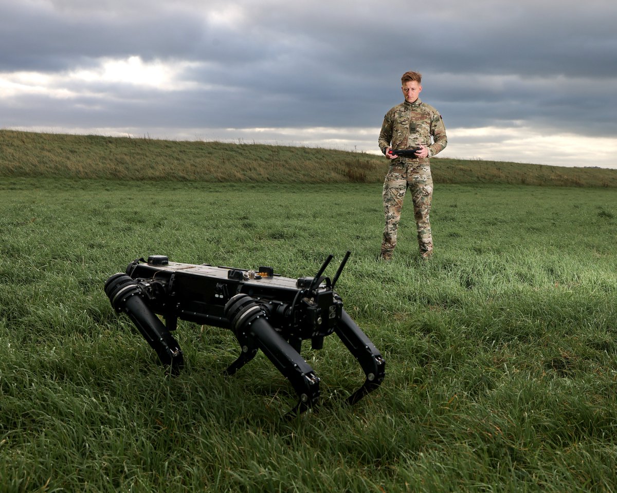 RoyalNavy's tweet image. The Royal Navy tested autonomous and uncrewed technology, from remotely-piloted boats to robot dogs, during Exercise #TridentSprint1 to show how the latest innovations can boost Digital and Information Warfare
➡️royalnavy.mod.uk/news/2025/octo…