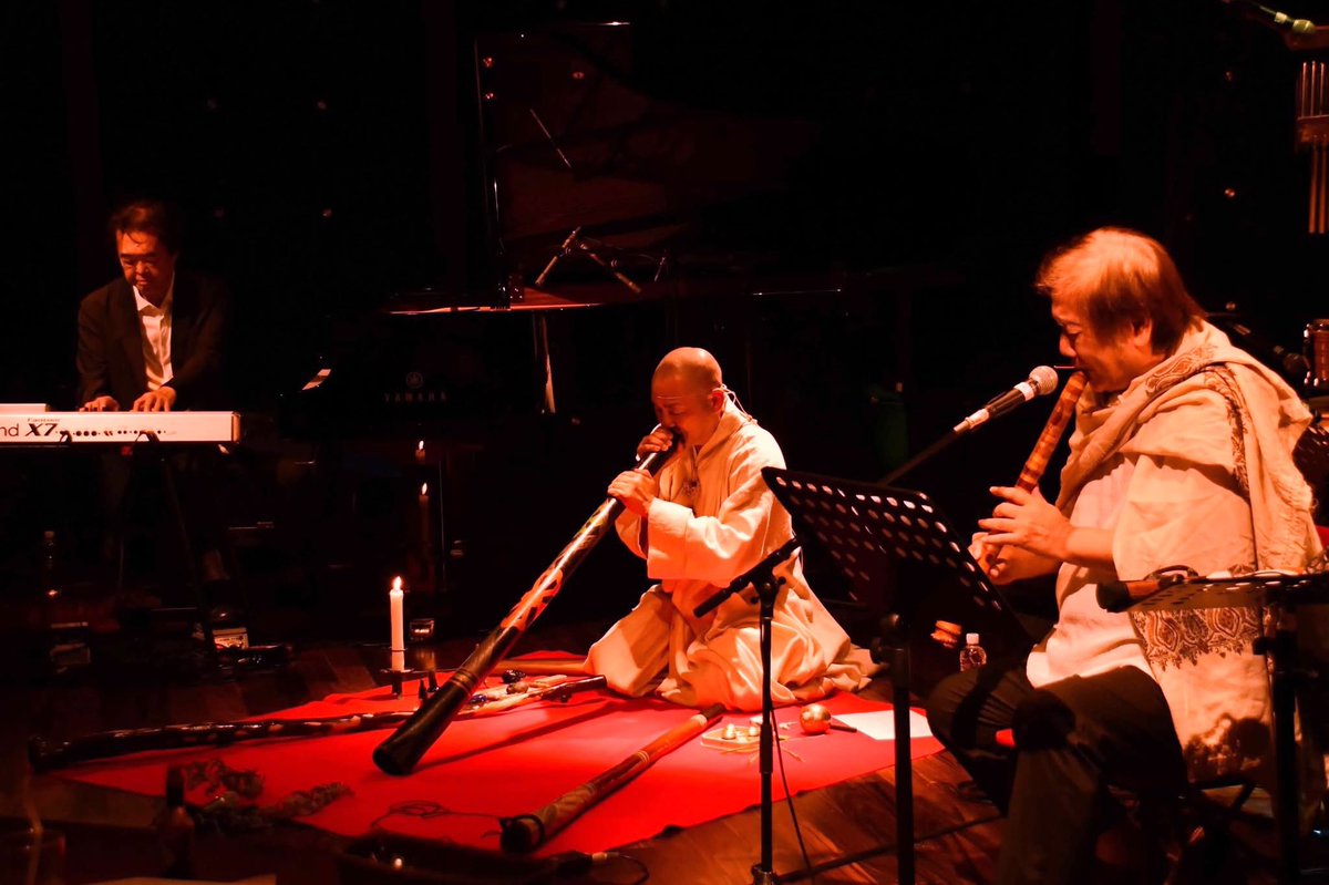 aquarellejapan's tweet image. IAM渋谷Jz-brat公演でした。
久しぶりの響合わせ。タイトルと響きの主だけを決めて10の物語の航海へ、、openスペースでもやれたらな、、と思いました。
＃KNOB
＃松居和
＃菅原裕紀