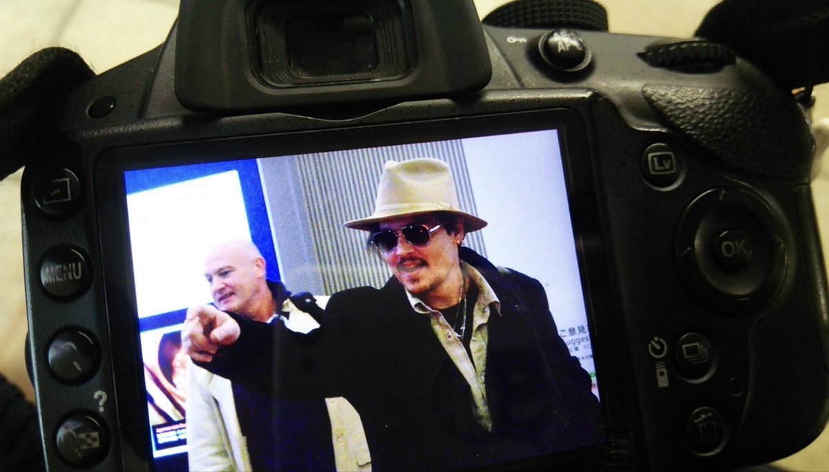 10年前に自分のカメラで撮ったジョニーなんだけど、
今持ってる10万円のカメラと10万円のレンズと、10年間撮り続けてきたこの腕でもう一度撮りたい……