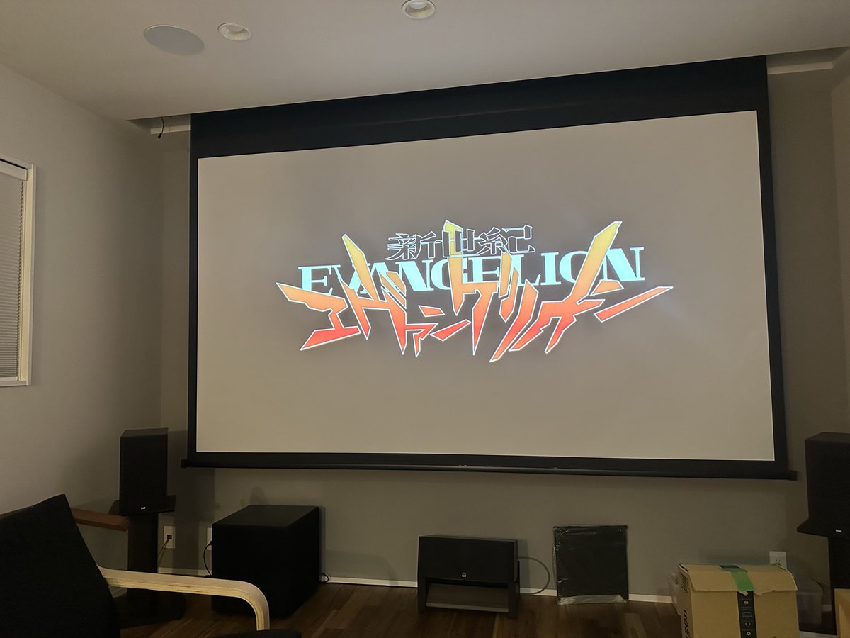 YouTubeで観れるから120インチで