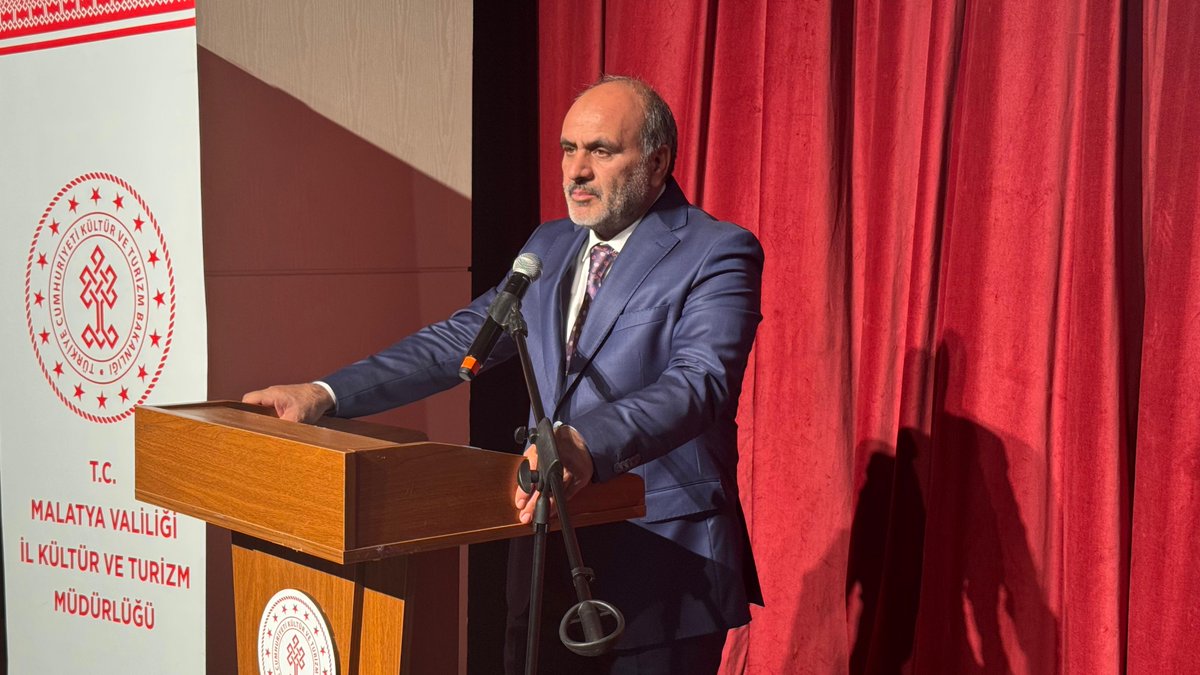 MalatyaMuf's tweet photo. “Mescid-i Aksa ve Umut 2” Tiyatro Programı Büyük İlgi Gördü

Malatya İl Müftülüğü Diyanet Gençlik Koordinatörlüğü tarafından hazırlanan “Mescid-i Aksa ve Umut 2” Tiyatro Programı, yoğun katılımla gerçekleştirildi.

#malatya #diyanet #haber #tiyatro https://t.co/s3vTxydT3i